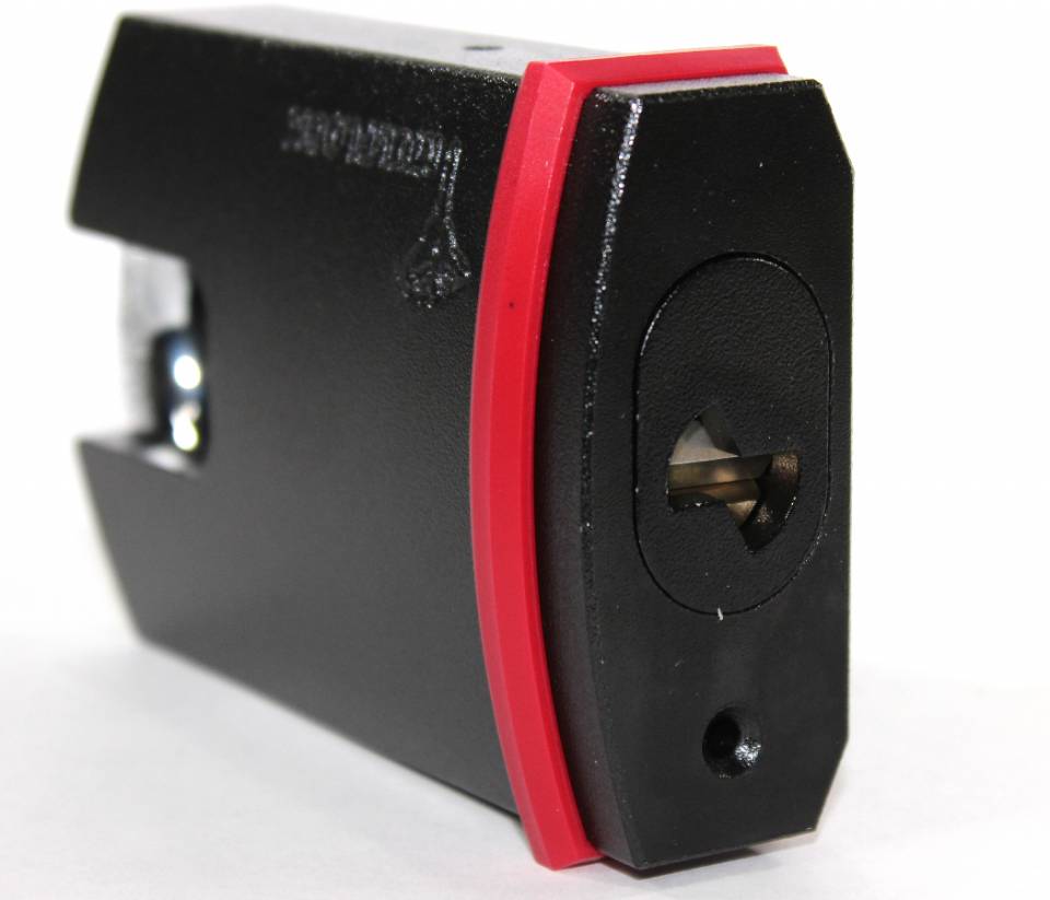 Lockitt Security Products: Mul-T-Lock NE12HE1 High Guard Padlock